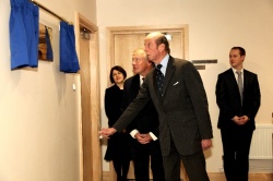 Photo: Duke of Kent unveils expanded and refurbished consulting rooms