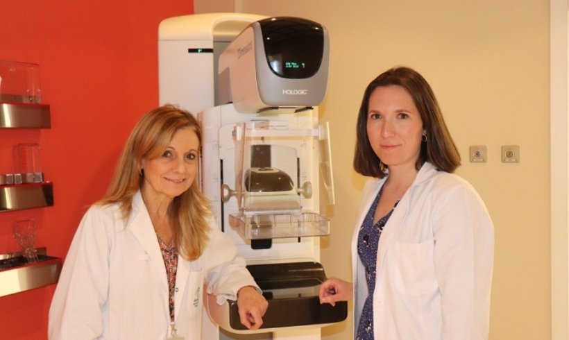 Doctors Marina Álvarez and Cristina Pulido, in the Radiodiagnostic Unit at the...