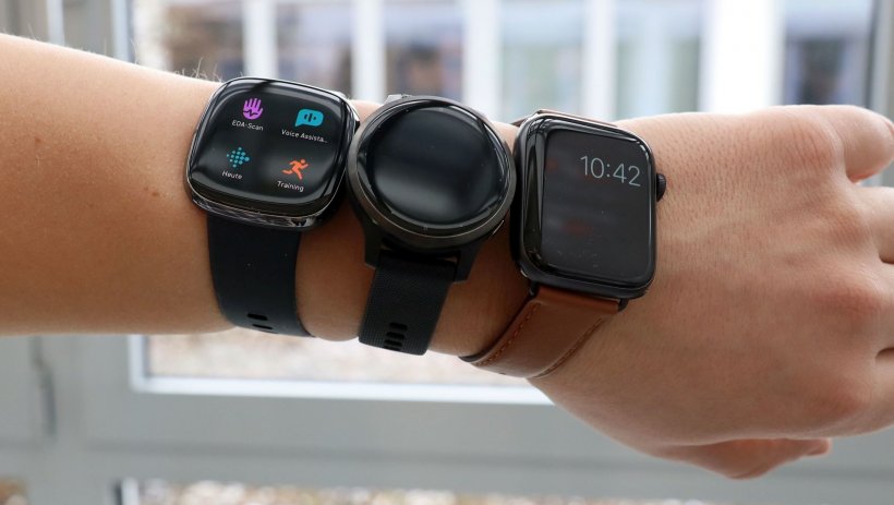 Up until now, standard retail wearables in the form of wristwatches or fitness...